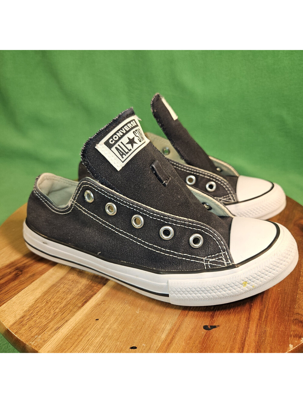 Converse Chuck Taylor All Star Black Low Top Sneakers Youth Size 2